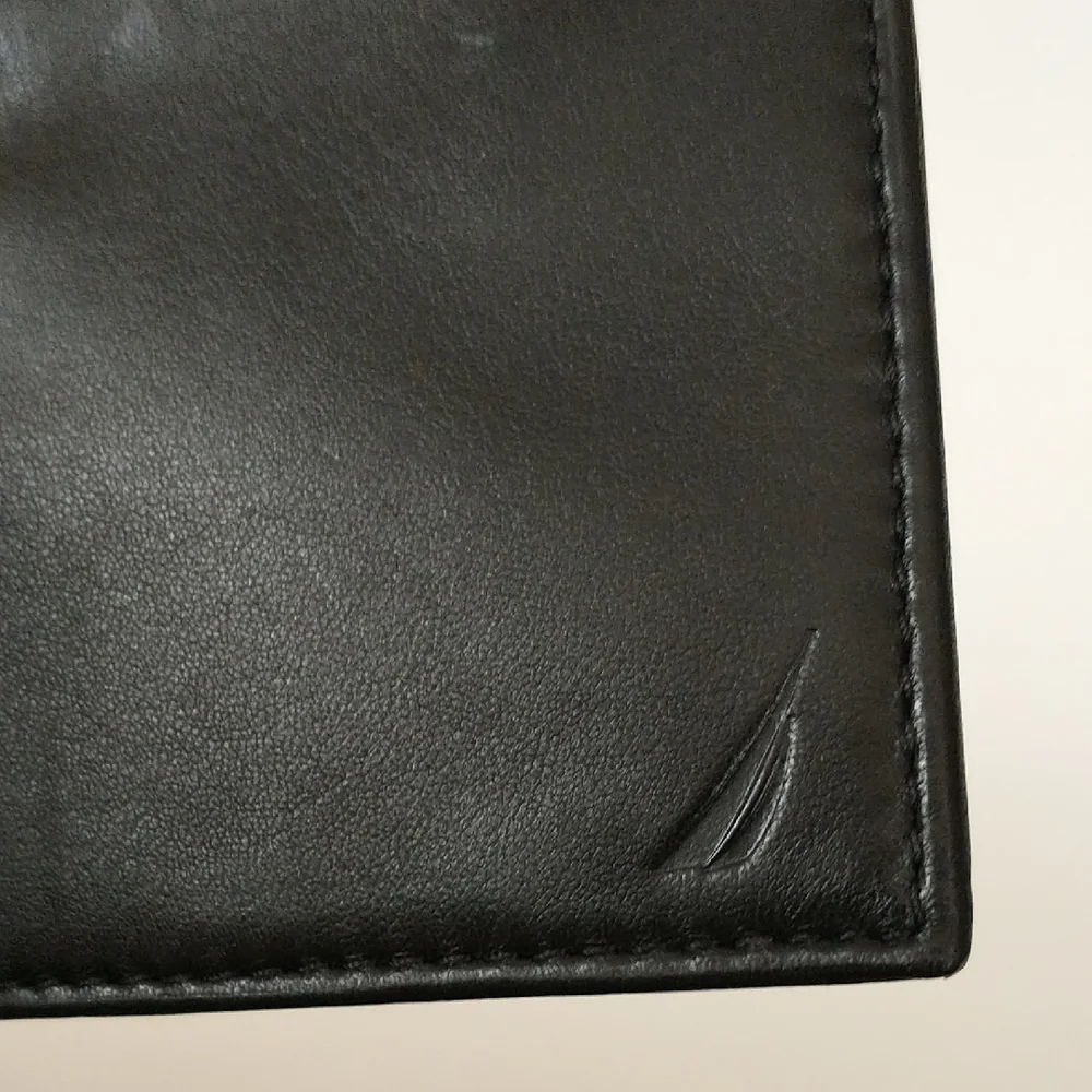 Nautica Black Leather Card Holder